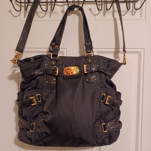 Micheal Kors Kempton Nylon and Leather Trim Shoulder Bag Tote - Picture 3 of 12